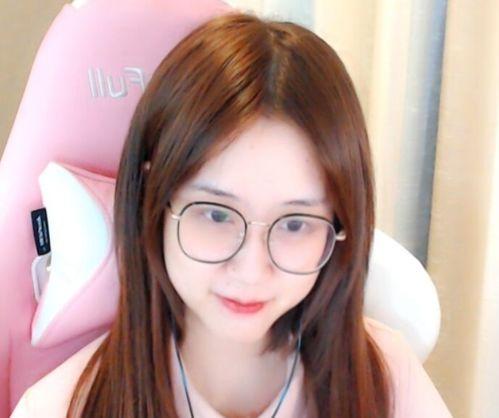 斗鱼女主播禁播,揭秘网络直播行业的规范与挑战